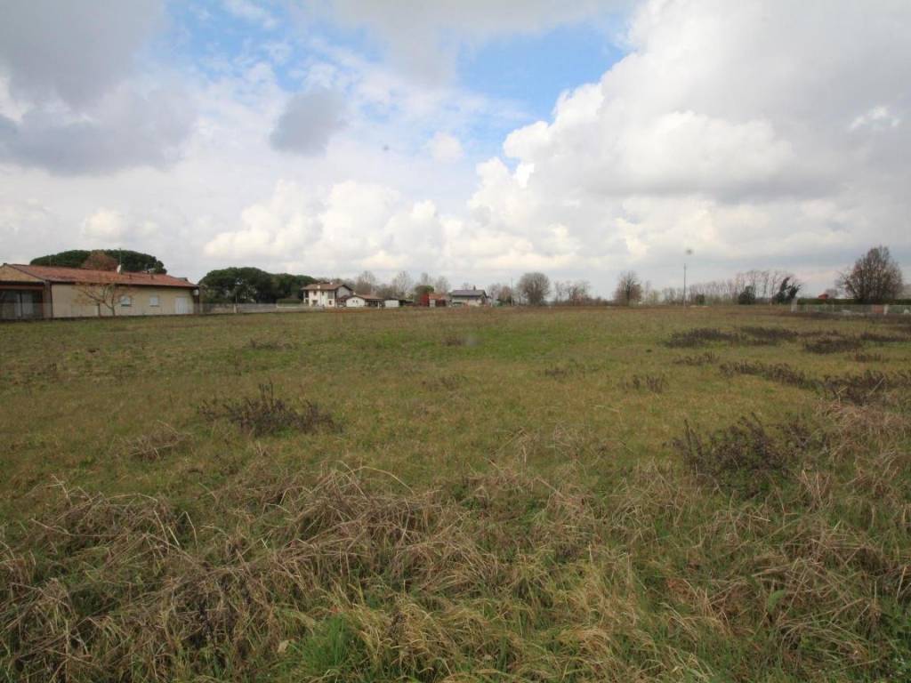 terreno edificabile in vendita a Gonars