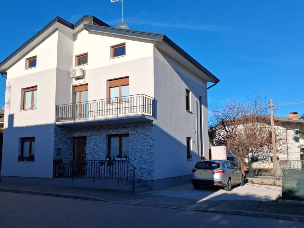 casa indipendente in vendita a Gonars