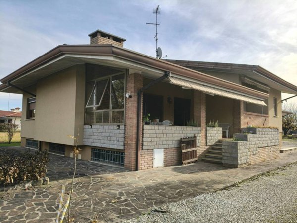 casa indipendente in vendita a Gonars