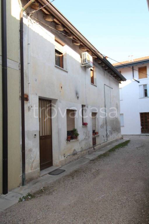 casa indipendente in vendita a Gonars