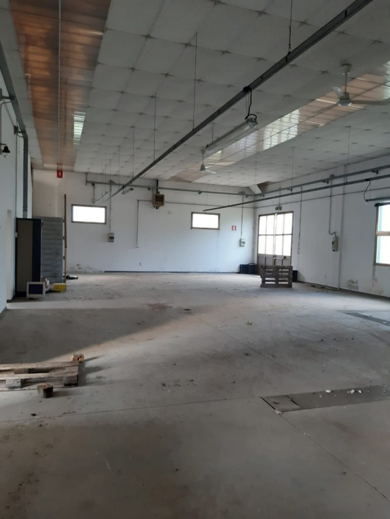 locale commerciale in vendita a Gonars