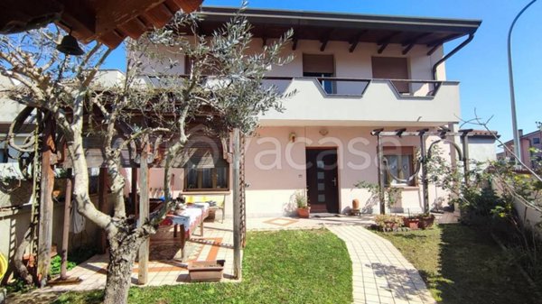 casa indipendente in vendita a Gonars in zona Fauglis