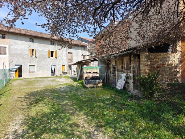 casa indipendente in vendita a Gonars