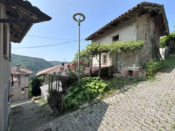 casa indipendente in vendita a Grimacco