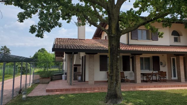 casa indipendente in vendita a Latisana