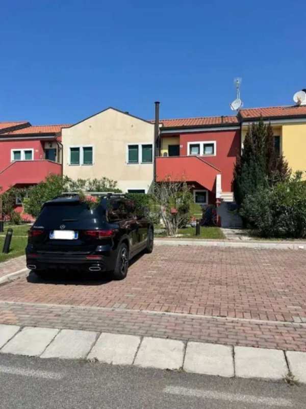 casa indipendente in vendita a Latisana