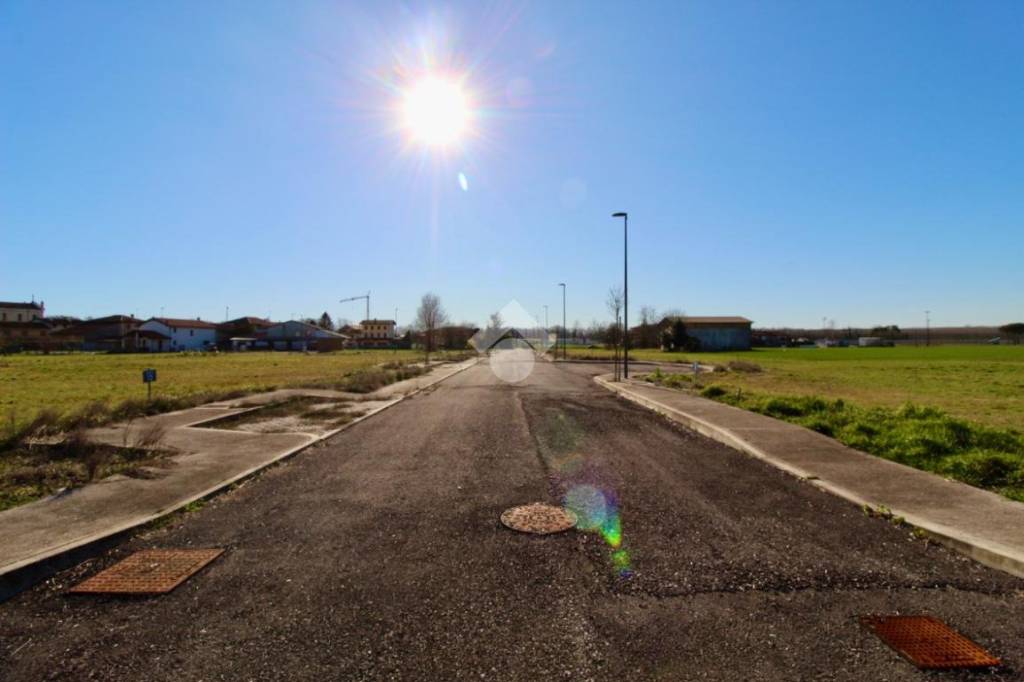 terreno agricolo in vendita a Latisana in zona Gorgo