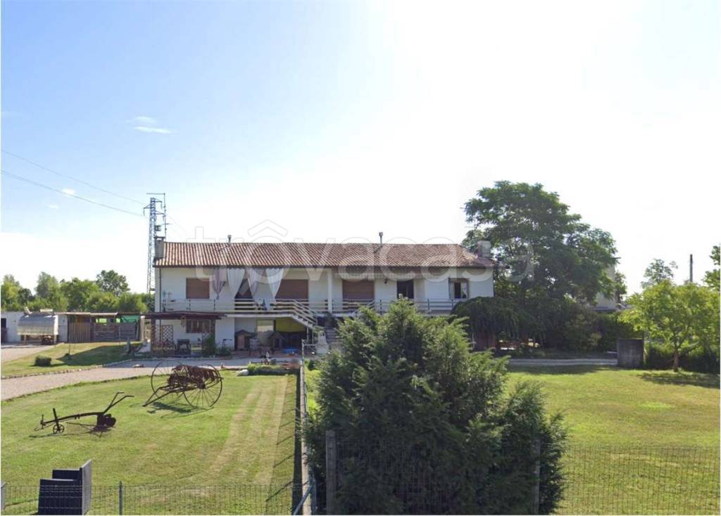 casa indipendente in vendita a Latisana