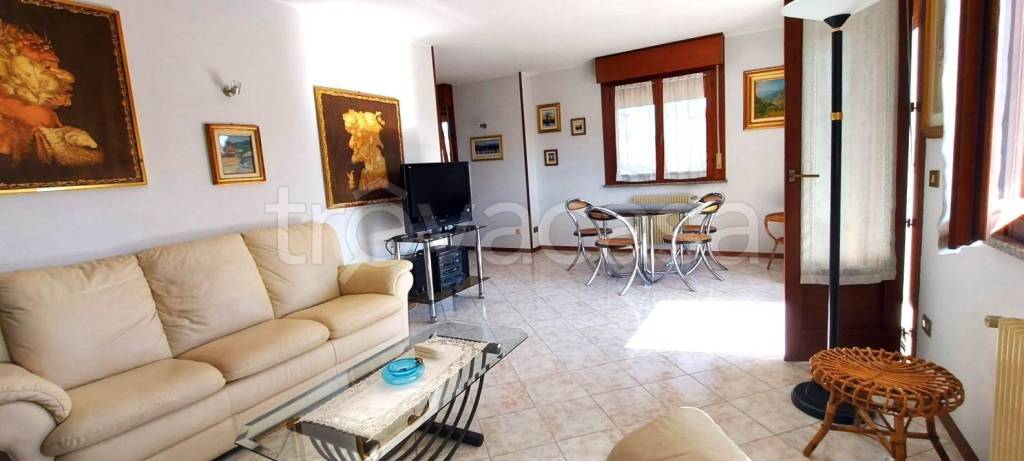 casa indipendente in vendita a Latisana