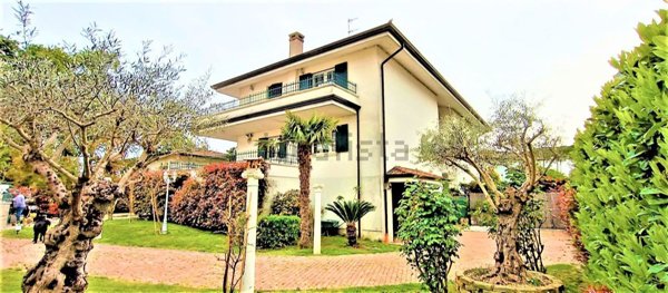 casa indipendente in vendita a Latisana in zona Bevazzana