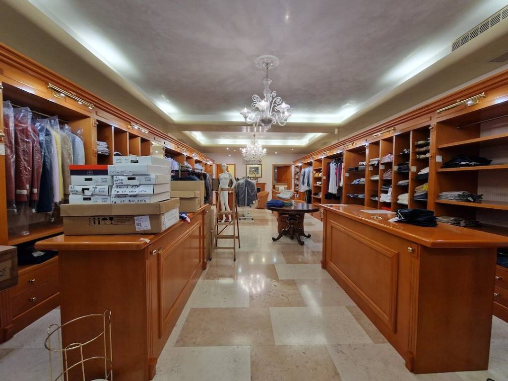 negozio in vendita a Latisana