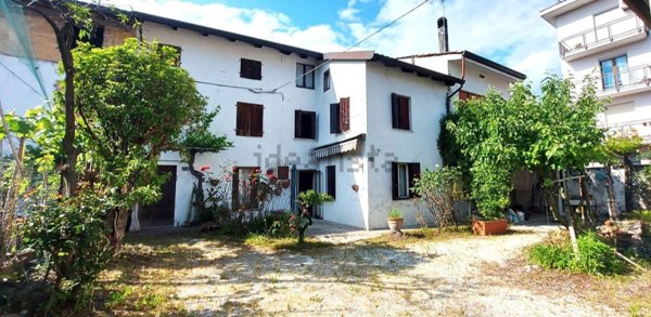 casa semindipendente in vendita a Latisana