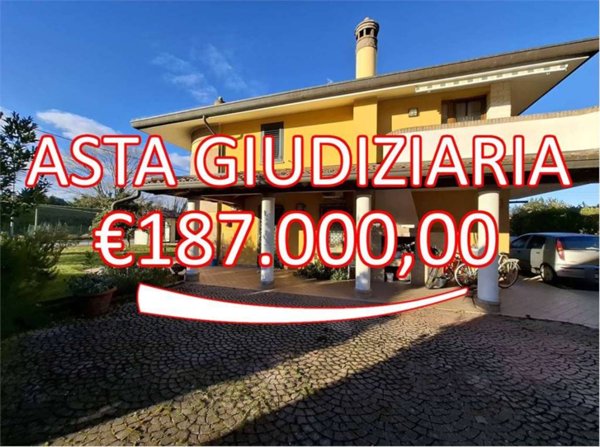 casa indipendente in vendita a Latisana in zona Pertegada