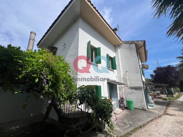 casa indipendente in vendita a Latisana