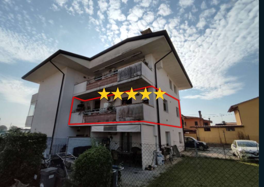 appartamento in vendita a Latisana in zona Pertegada