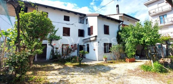 casa semindipendente in vendita a Latisana