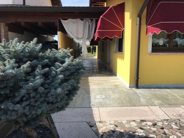 casa indipendente in vendita a Latisana