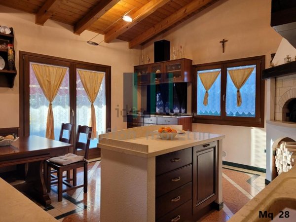 casa indipendente in vendita a Latisana
