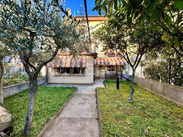 casa indipendente in vendita a Latisana