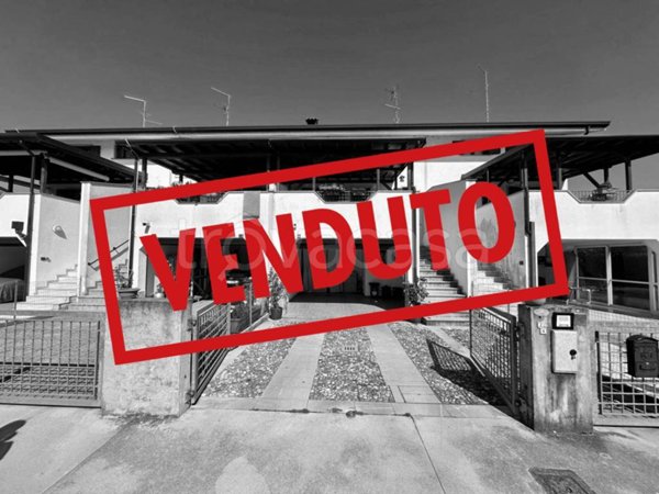 casa indipendente in vendita a Latisana
