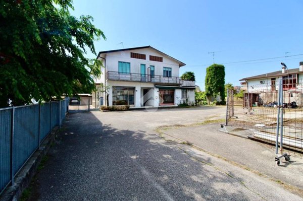casa indipendente in vendita a Latisana