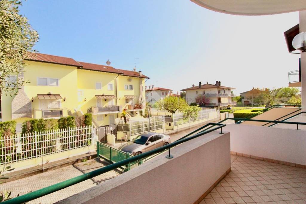 casa indipendente in vendita a Latisana in zona Bevazzana