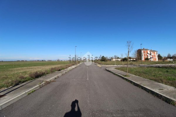 casa indipendente in vendita a Latisana in zona Gorgo