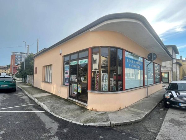 negozio in vendita a Latisana