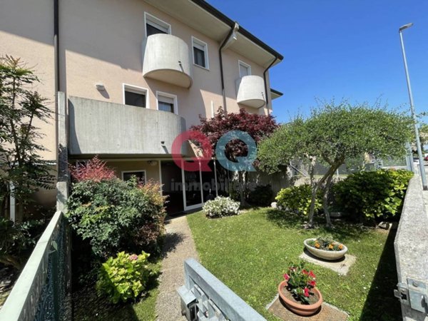 casa indipendente in vendita a Latisana