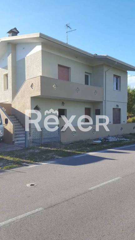 casa indipendente in vendita a Latisana in zona Bevazzana