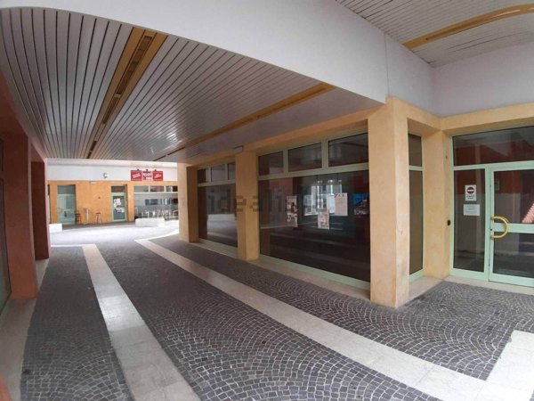 locale commerciale in vendita a Latisana