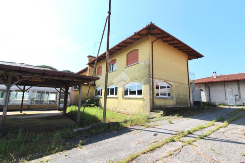 appartamento in vendita a Latisana in zona Pertegada