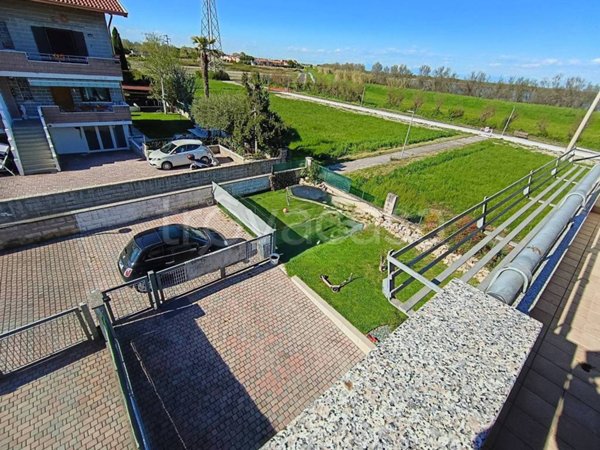casa indipendente in vendita a Latisana in zona Bevazzana