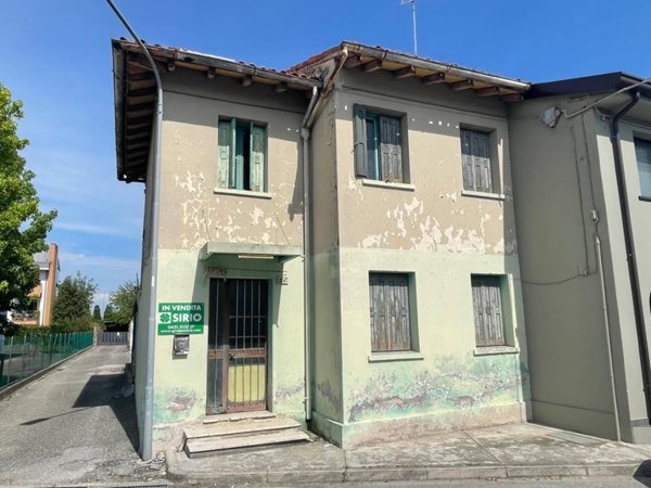 casa indipendente in vendita a Latisana