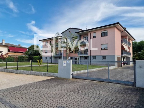 appartamento in vendita a Latisana in zona Crosere