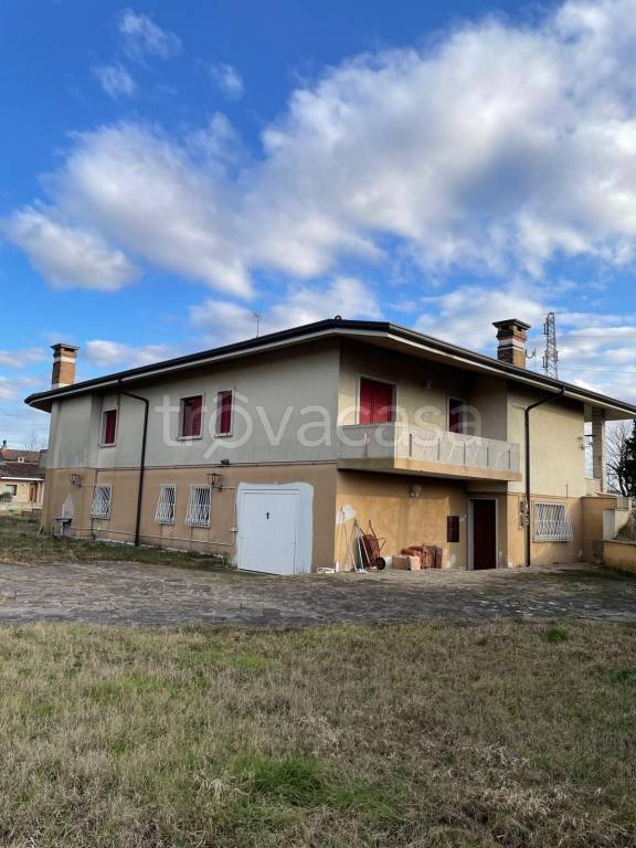 casa indipendente in vendita a Latisana in zona Latisanotta