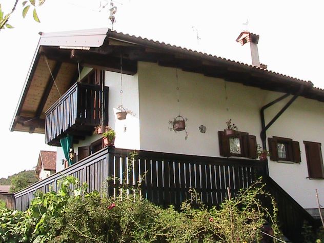 casa indipendente in vendita a Lauco in zona Allegnidis