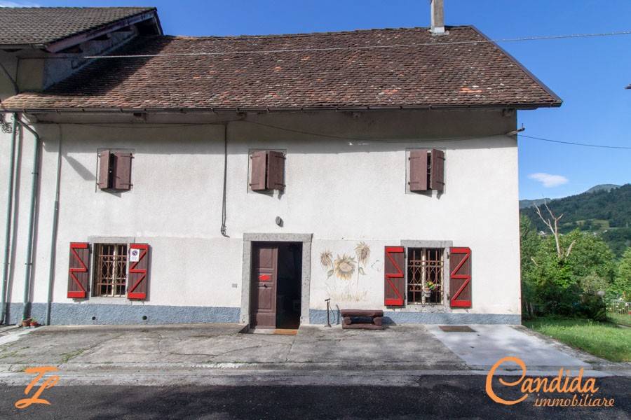 casa indipendente in vendita a Lauco