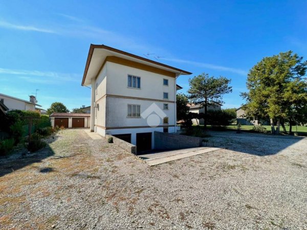 casa indipendente in vendita a Lestizza in zona Santa Maria
