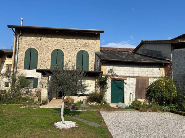 casa indipendente in vendita a Lestizza in zona Nespoledo
