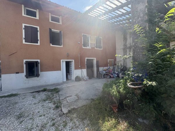 casa indipendente in vendita a Lestizza in zona Sclaunicco