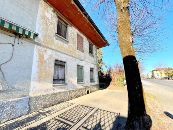casa indipendente in vendita a Lestizza