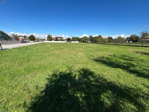 negozio in vendita a Lestizza