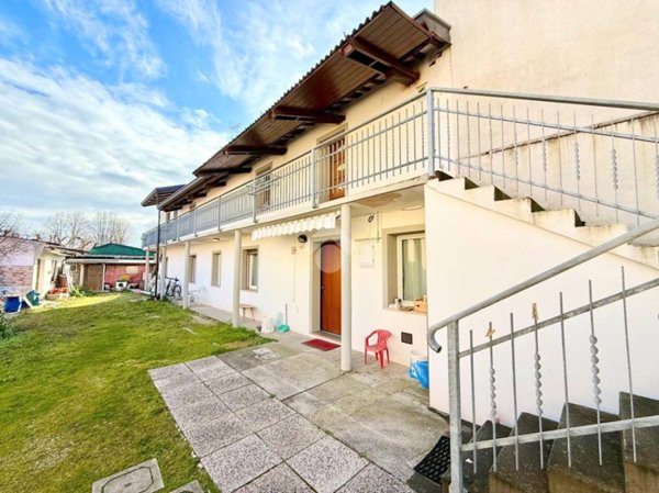 casa indipendente in vendita a Lestizza in zona Nespoledo