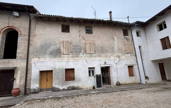 casa indipendente in vendita a Lestizza in zona Nespoledo