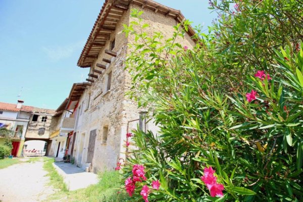 casa indipendente in vendita a Lestizza in zona Santa Maria