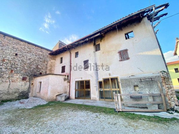 quadrivano in vendita a Lestizza