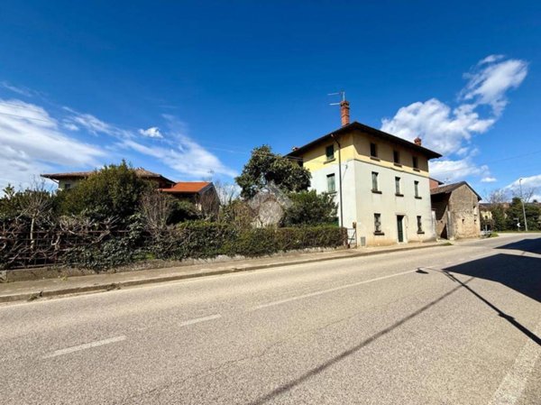 casa indipendente in vendita a Lestizza in zona Santa Maria