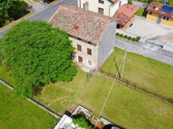 casa indipendente in vendita a Lestizza