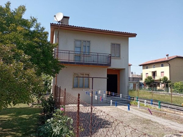 casa indipendente in vendita a Lestizza in zona Galleriano